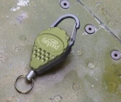 Fishpond Arrowhead Retractor- Moss