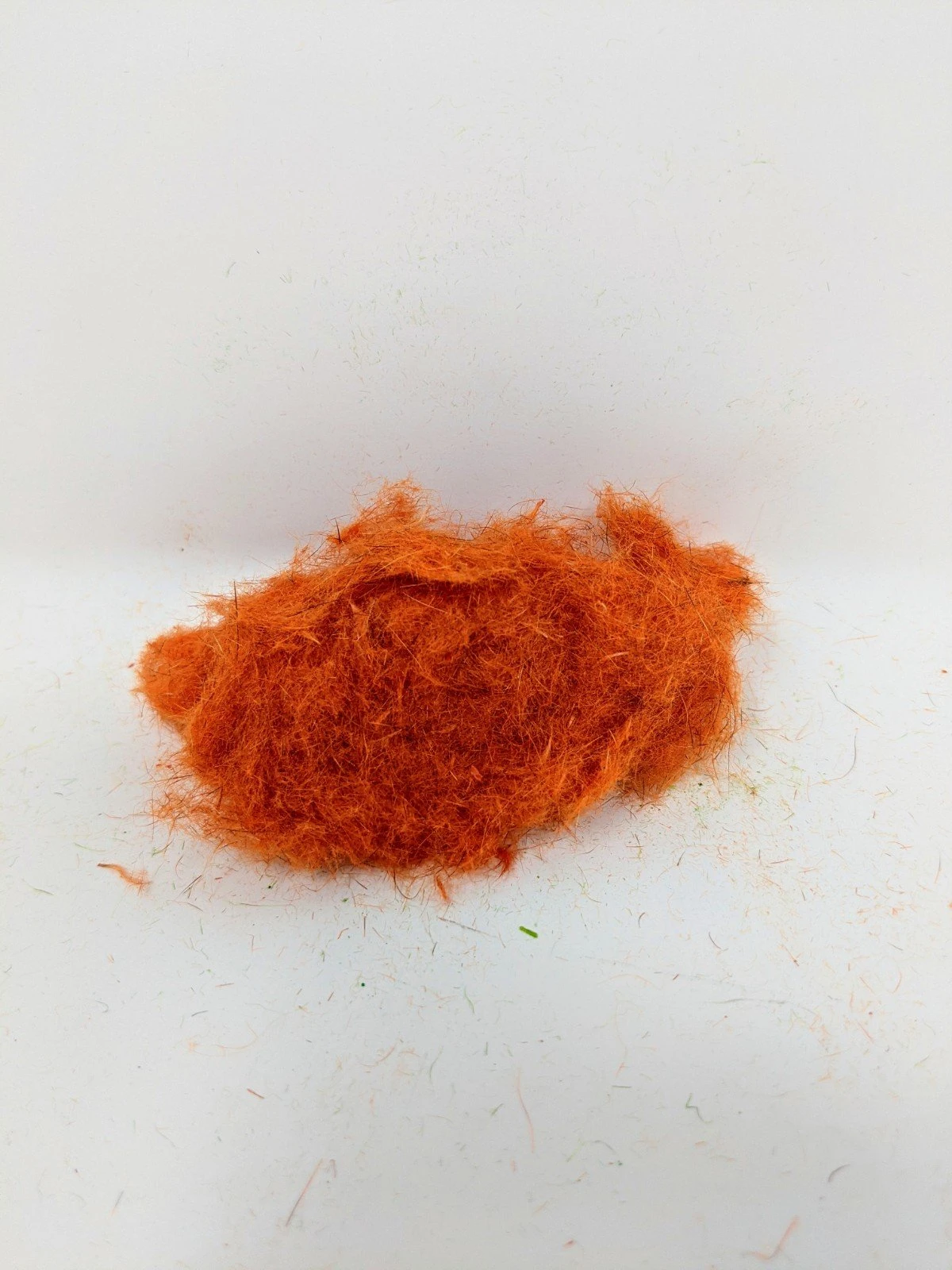 UV Tracer Squirrel Dubbing - Image 11