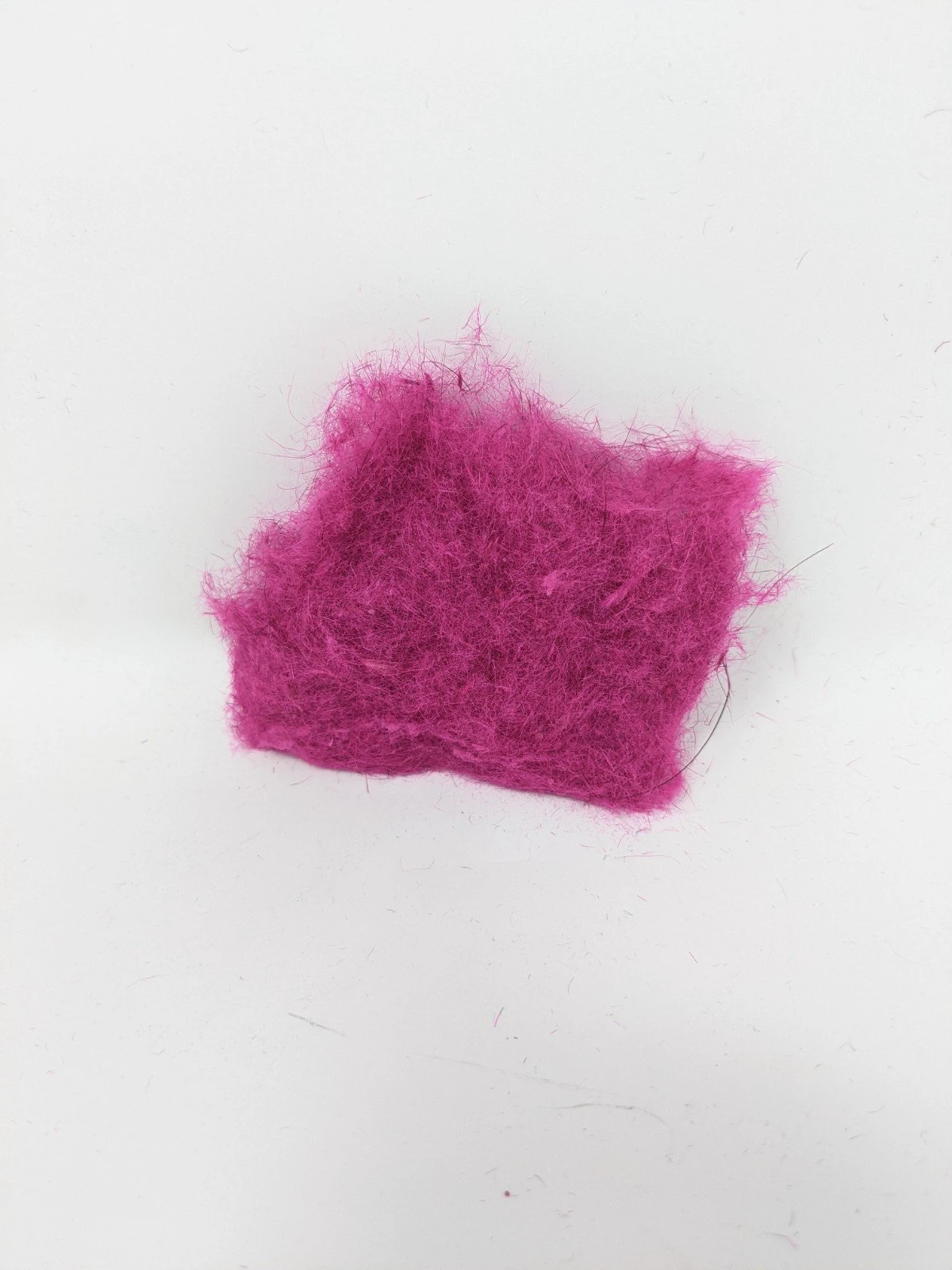 UV Tracer Squirrel Dubbing - Image 18