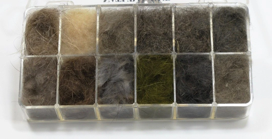 Wapsi Natural Fur Dubbing Dispenser - Image 2